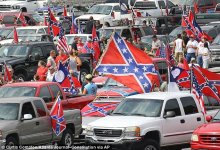 ISIS_in_force_Supporters_brought_dozens_of_Confederate_flags_to_t-a-16_1438469260630.jpg