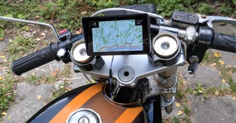 on_the_moped.jpg on_the_moped.jpg