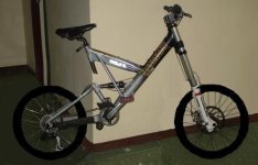 SuperV with 20in wheels.JPG SuperV with 20in wheels.JPG