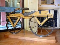 300px-Draisine_or_Laufmaschine%2C_around_1820__Archetype_of_the_Bicycle__Pic_01.jpg 300px-Draisine_or_Laufmaschine%2C_around_1820__Archetype_of_the_Bicycle__Pic_01.jpg