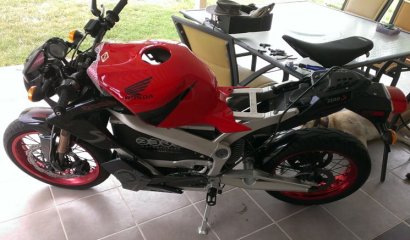 CBR100RR tank cover.jpg