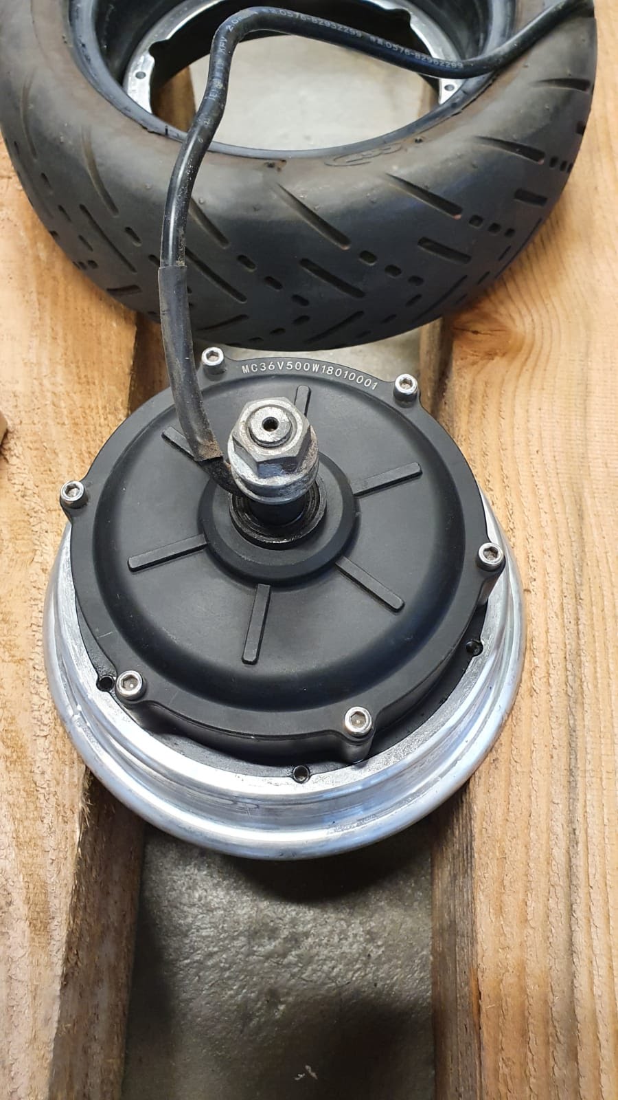 Escoot36V-Motor%202.jpg