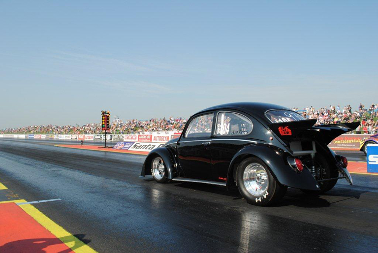 black_current_0423_728.jpg