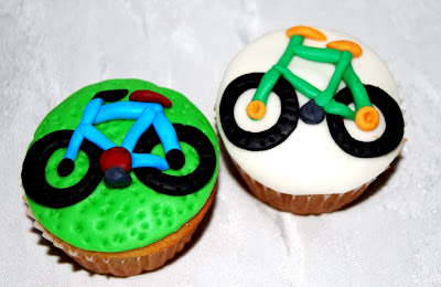 bike+cupcakes.jpg
