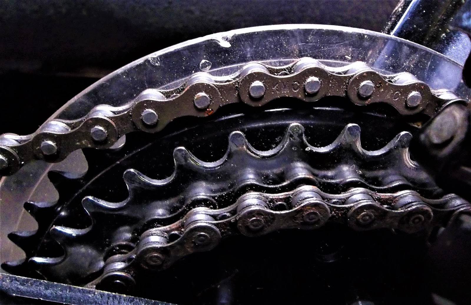 triple%2Bcrank%2Bwith%2Bluna%2527s%2BHD%2Bchainwheels.JPG