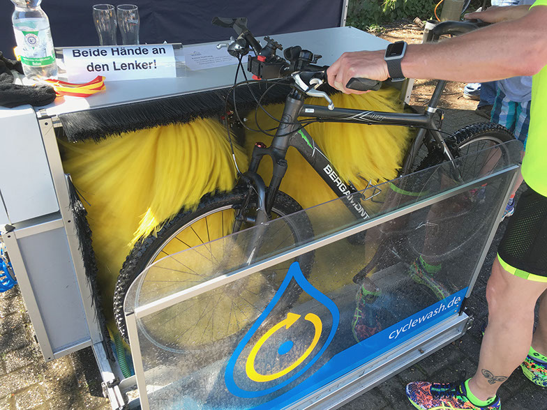 3065458-inline-2-cyclewash-the-worlds-first-mobile-bike-cleaning-machine.jpg