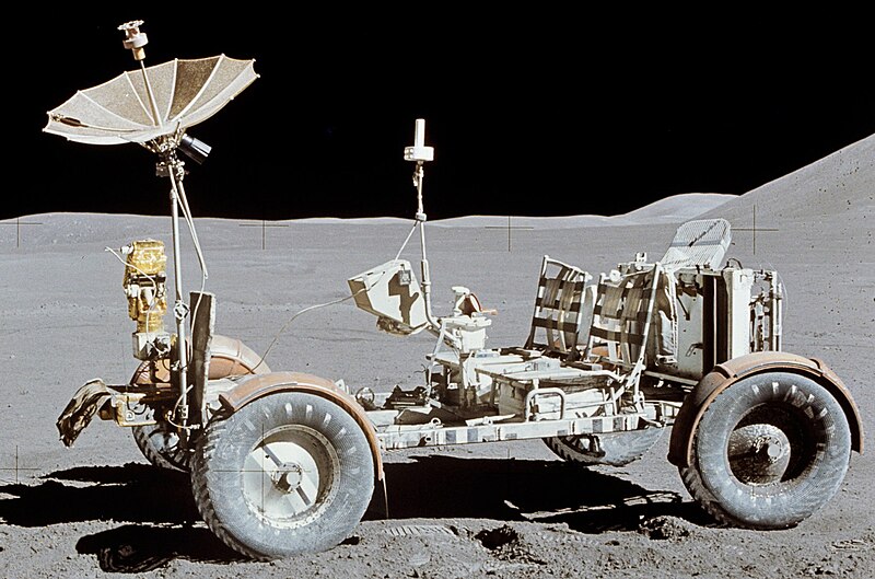 800px-Apollo15LunarRover.jpg