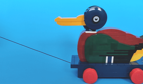 LEGO-House-The-Wooden-Duck-40501.gif
